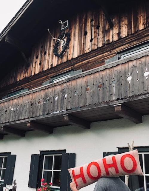 Forest Chalet, 15 Min To Salzburg Olt Town, And Most Beautiful Lakes, Secluded Location, 1,000 Sqm Garden, Mountainview, Panorama Sauna, Bath Whirlpool, Bbq&Bikes&Sunbeds For Free, Up To 10 P غولنغ ان دير سالزا المظهر الخارجي الصورة