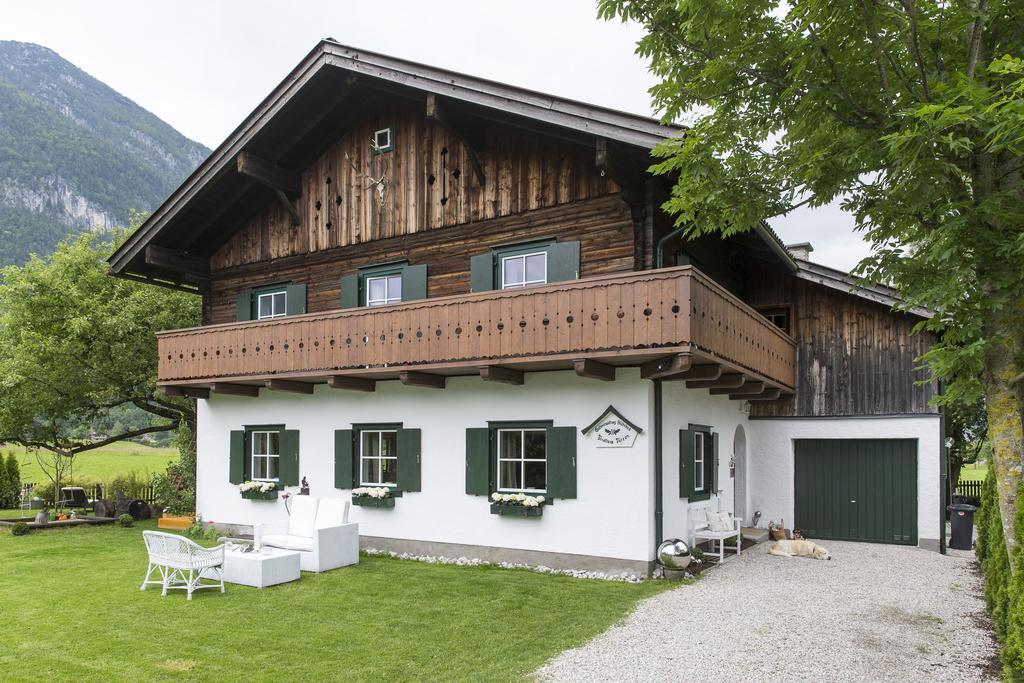 Forest Chalet, 15 Min To Salzburg Olt Town, And Most Beautiful Lakes, Secluded Location, 1,000 Sqm Garden, Mountainview, Panorama Sauna, Bath Whirlpool, Bbq&Bikes&Sunbeds For Free, Up To 10 P غولنغ ان دير سالزا المظهر الخارجي الصورة
